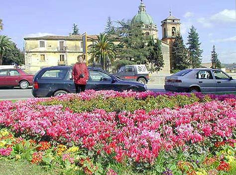 �N���b�N����ƌ��̃y�[�W�֖߂�܂�