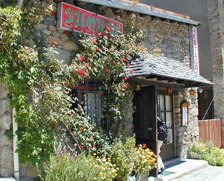 �N���b�N����ƌ��̃y�[�W�֖߂�܂�