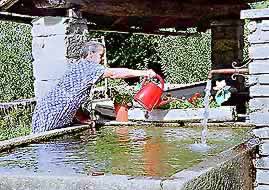 �ʐ^���N���b�N����Ɗg��摜�������܂�