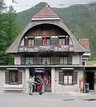 �ʐ^���N���b�N����Ɗg��摜�������܂�