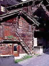 �ʐ^���N���b�N����Ɗg��摜�������܂�