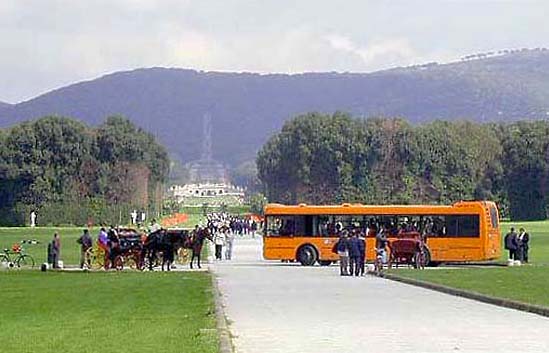 �N���b�N����ƌ��̃y�[�W�֖߂�܂�