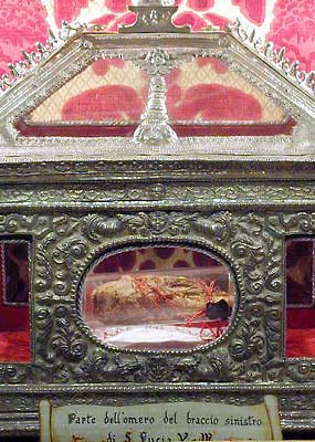 �N���b�N����ƌ��̃y�[�W�֖߂�܂�