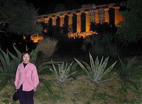 �N���b�N����ƌ��̃y�[�W�֖߂�܂�