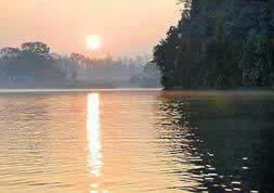 �ʐ^���N���b�N����Ɗg��摜�������܂�