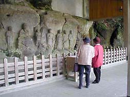 �ʐ^���N���b�N����Ɗg��摜�������܂�