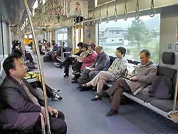 �ʐ^���N���b�N����Ɗg��摜�������܂�