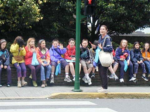 �N���b�N����ƌ��̃y�[�W�֖߂�܂�